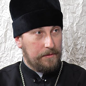 Отець Михайло Ющишин