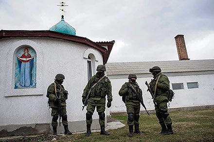 47116ba-2014.03m-crimea-ukraine-church-temple-russian-force-army-mvasin_1000xauto.jpg