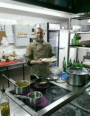 Шейх Саїд Ісмагілов має досвід роботи на кухні