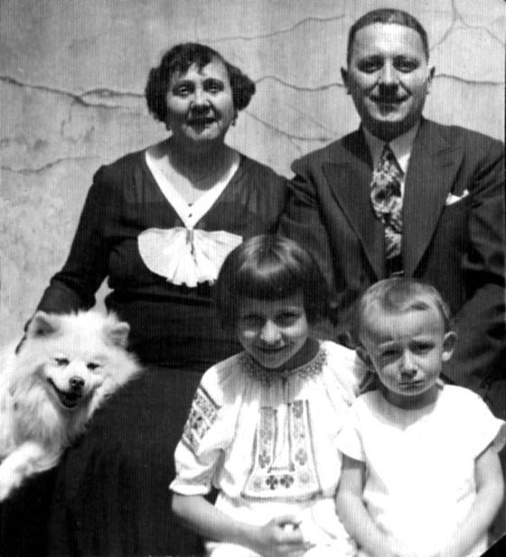 Сімейне фото за 1935 рік