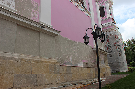 Рожевий собор у Чернівцях
