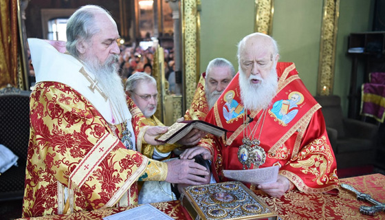 Філарет висвячує нового єпископа для «Київського патріархату 2.0»