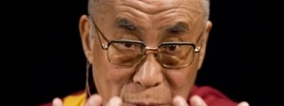 Далай-лама обеспокоен состоянием демократии в Украине