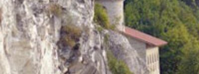Влада подбає про скельний монастир УПЦ (МП) у Лядові