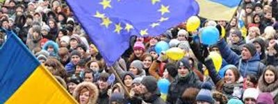 EuroMaidan Rally Begins with Ecumenical Prayer