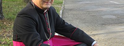 Єпископ РКЦ Леон Малий: не маю власного автомобіля, користуюся велосипедом і поїздом