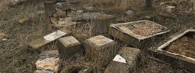 В Одесской области вандалы разгромили еврейское кладбище