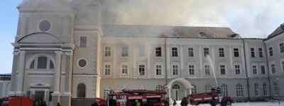 На Львівщині сталася масштабна пожежа у колишньому колегіумі єзуїтів