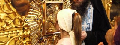 Монахи Почаївської лаври збирають факти зцілення після молитов у обителі