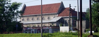 Влада Львова вирішила врятувати від руйнації старовинний костел та монастир ордену кармелітів босих