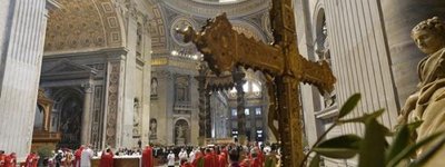 Три канала Общественного вещания покажут Пасхальные Богослужения из Ватикана