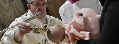 Після річної перерви Папа відновив традицію хрещення немовлят у Сикстинській капелі