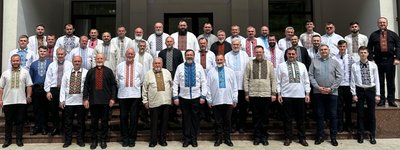 Bishops of the UGCC from across Ukraine took a group photo in Zarvanytsia on Vyshyvanka Day