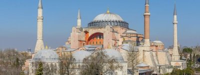 У Святій Софії в Стамбулі розділили вхід для туристів і паломників