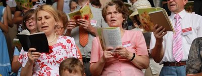 На России прокатилась волна обысков в домах Свидетелей Иеговы