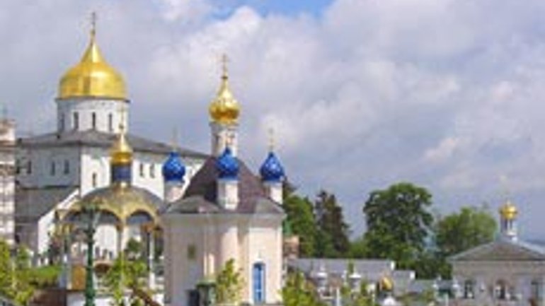 УНП предлагает молиться в Почаевской Лавре по очереди - фото 1