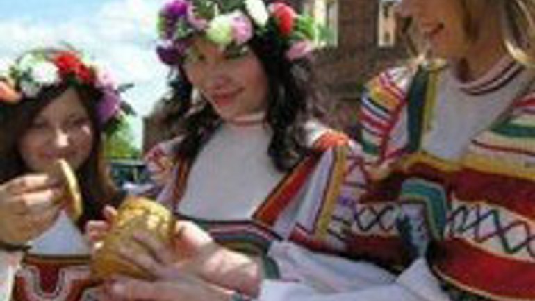 Товариство українських студентів-католиків «Обнова» свій ювілей відзначить етнодуховним фестивалем «ОБНОВА-ФЕСТ – 2010» - фото 1