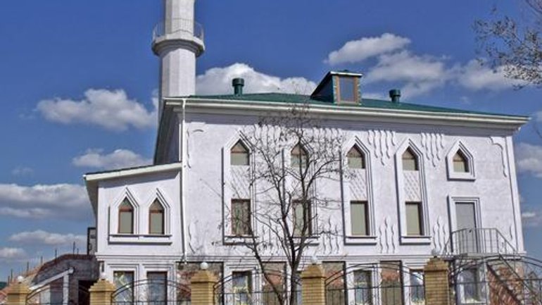К открытию Луганской Соборной мечети мусульмане приготовили 800 кг плова - фото 1