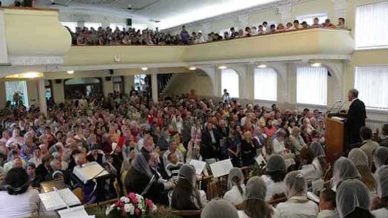 Нововолинська церква ХВЄ святкує 60-річчя - фото 1