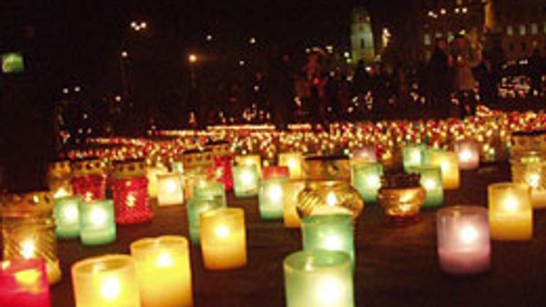11 стран 25-28 ноября проведут мероприятия по почтению памяти жертв Голодомора 1932-33 годов в связи с 77-ой годовщиной трагедии. - фото 1