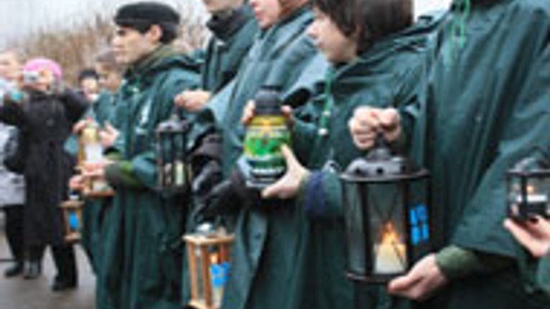 Вифлеемский огонь с 25 декабря находится в Киеве - фото 1