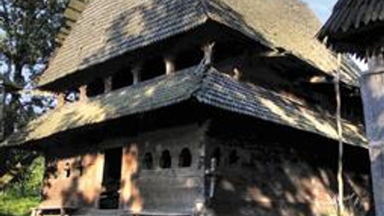 Наймолодша дерев’яна церква Хустщини з дня на день може завалитися - фото 1