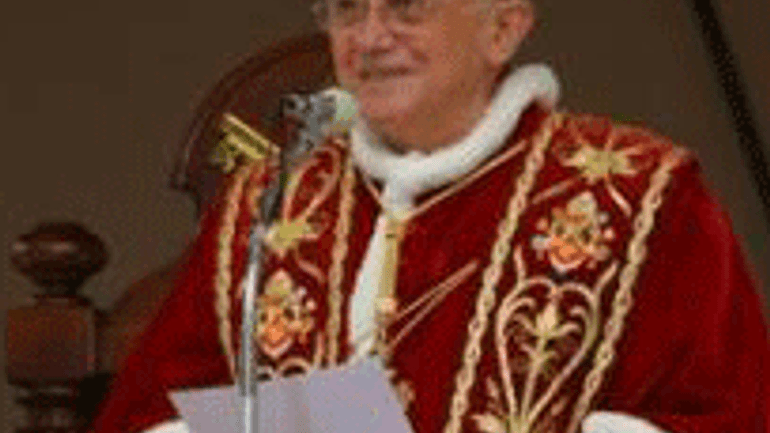 Папа Бенедикт XVI під час відпустки працює над новою енциклікою - фото 1