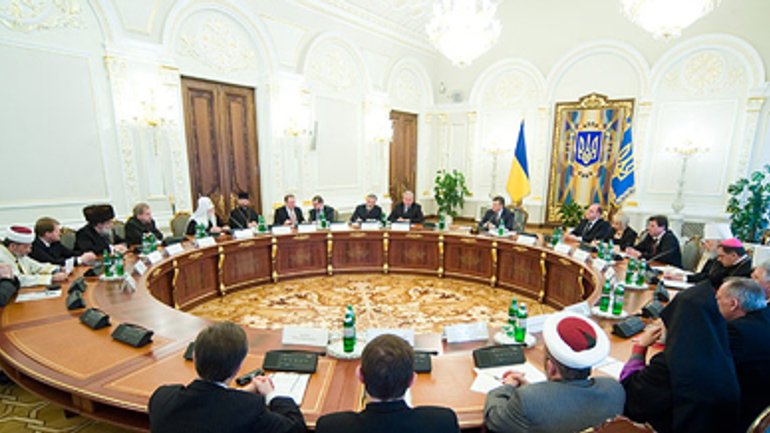 President Yanukovych Decides to Meet with Council of Churches at Time of Its Planned Visit to Brussels - фото 1