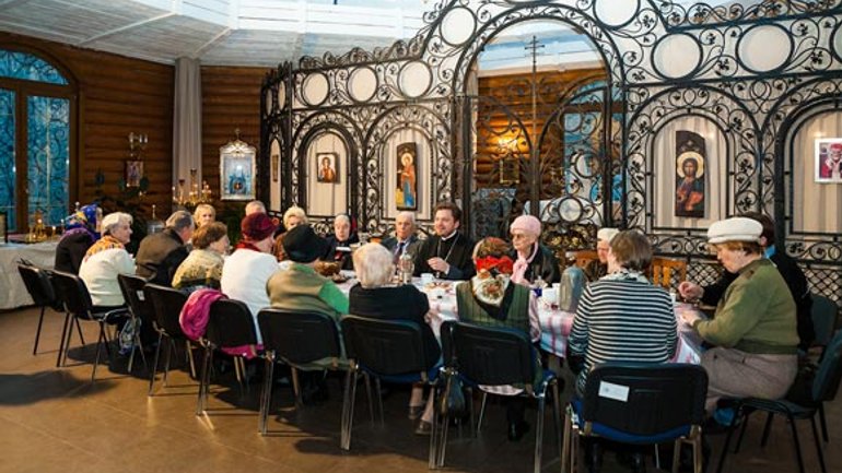 Літературний вечір на честь 130-ї річниці Корнія Чуковського провели у столичному храмі - фото 1