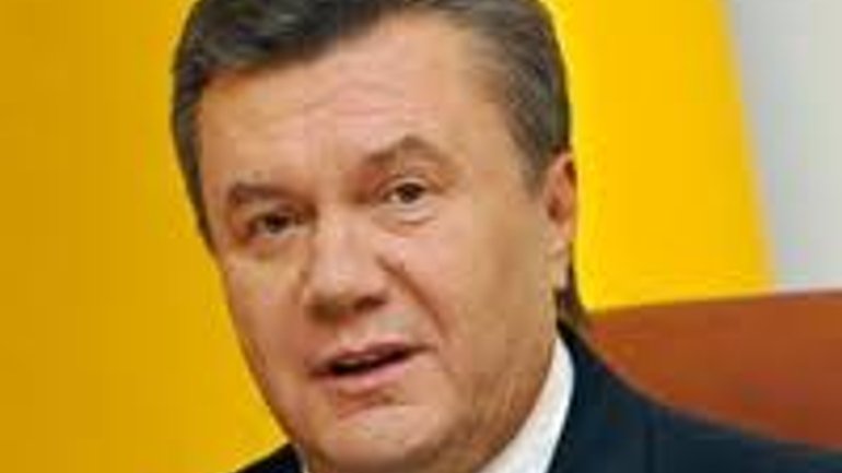 В. Янукович привітав Папу Римського з 85-річчям - фото 1