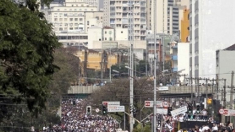 В Бразилии "Марш во имя Иисуса" собрал более миллиона верующих - фото 1