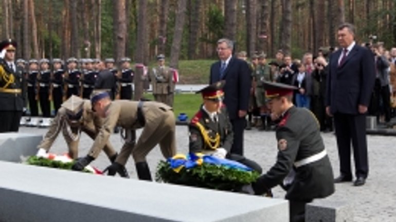 Президенты Украины и Польши приняли участие в открытии Мемориала жертв тоталитаризма в заповеднике «Быковнянские могилы» - фото 1