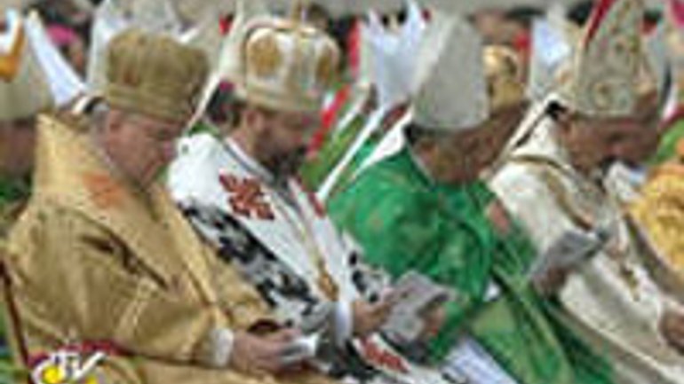 Патриарх Святослав (Шевчук) возглавил делегацию УГКЦ на Папском Синоде - фото 1