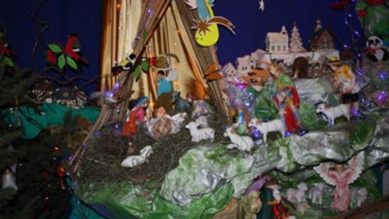 Как празднуют Рождество в Луганске - фото 1