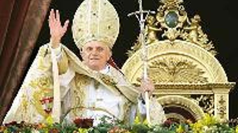 Более 200 тысяч паломников прибыло в Ватикан послушать последнею речь Бенедикт XVI - фото 1