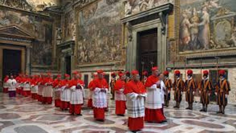 Католики світу акцією «Всиновити кардинала» хочуть вплинути на вибір нового Папи - фото 1