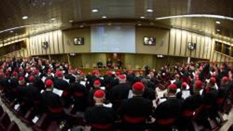 Коллегия кардиналов решила написать Послание к Папе-эмериту и начала обсуждать организационные вопросы подготовки к Конклаву - фото 1