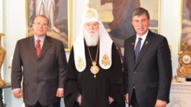 Патріарх Філарет зустрівся з Віце-прем'єр-міністром провінції Саскачеван та Послом Канади в Україні - фото 1