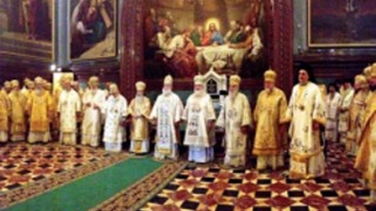 У Москві православні Патріархи відправили першу ювілейну Літургію - фото 1