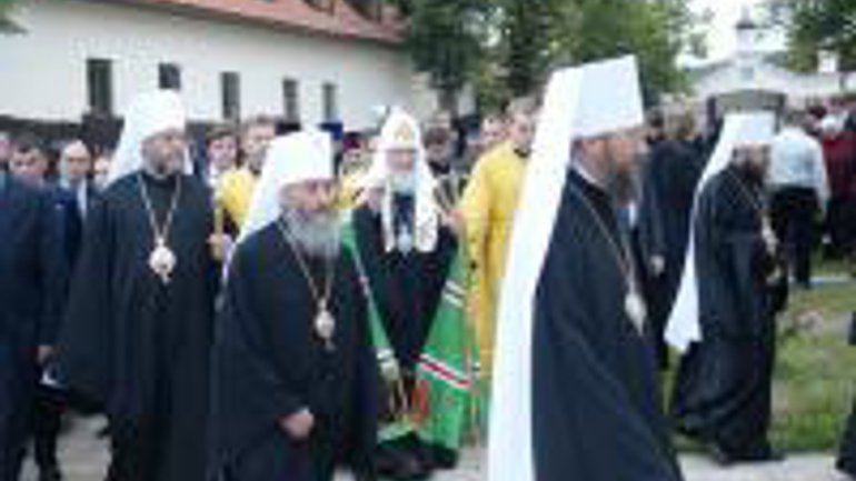 Священнослужителі УПЦ (МП) взяли участь у святкуванні 200-річчя Кишинівсько-Молдавської Митрополії - фото 1