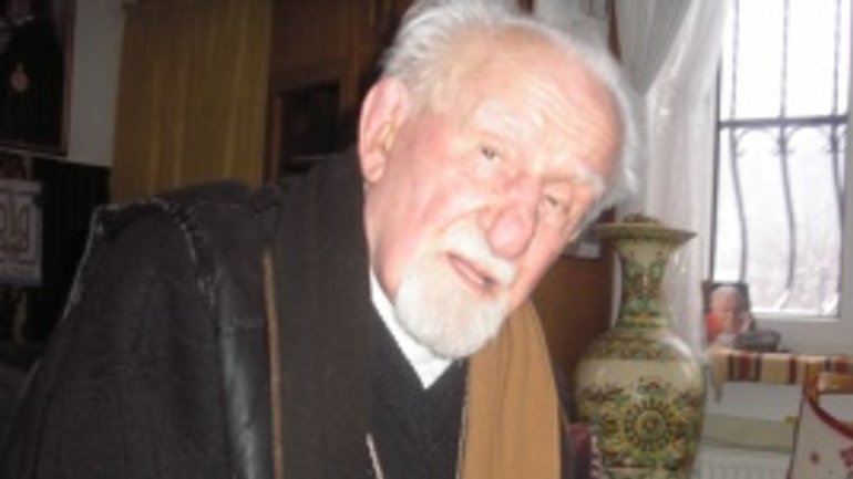 Найстарший єпископ УГКЦ прийняв українське громадянство - фото 1