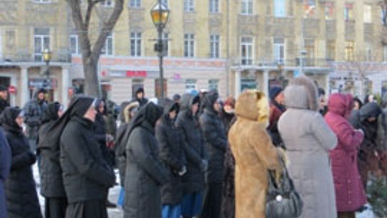 Догналіти, попри заборони, знову зібралися в центрі Львова - фото 1