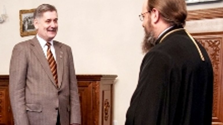 Керуючий справами УПЦ зустрівся з новопризначеним головою Печерської РДА - фото 1