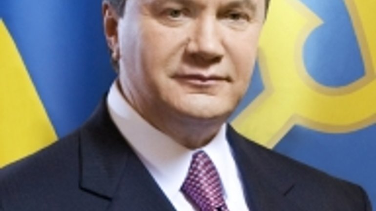 Янукович считает необходимым предоставить право верующим молиться там, где они пожелают - фото 1