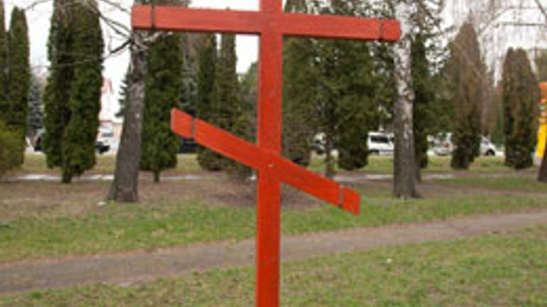 Вандали викрали хрест на місці будівництва храму УПЦ КП - фото 1