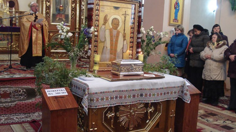 Місія євангелізації з Іваном Павлом ІІ мандрує Україною - фото 1