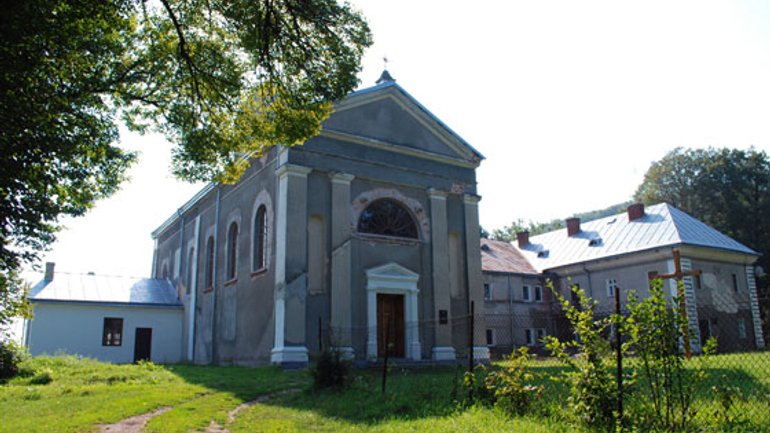 На Тернопільщині Церкві повернули старовинний монастир - фото 1
