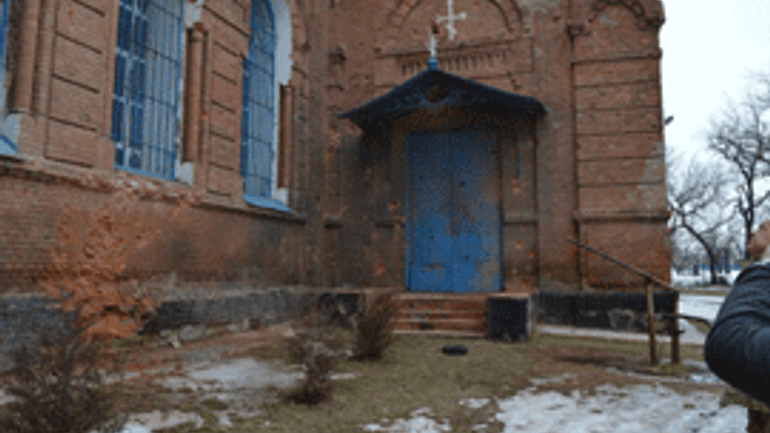 Бойовики цілеспрямовано стріляли із «Градів» по церкві у Трьохізбенці, - Геннадій Москаль - фото 1