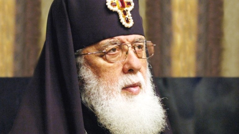 Patriarch of All Georgia mourns loss of  civilians in eastern Ukraine - фото 1