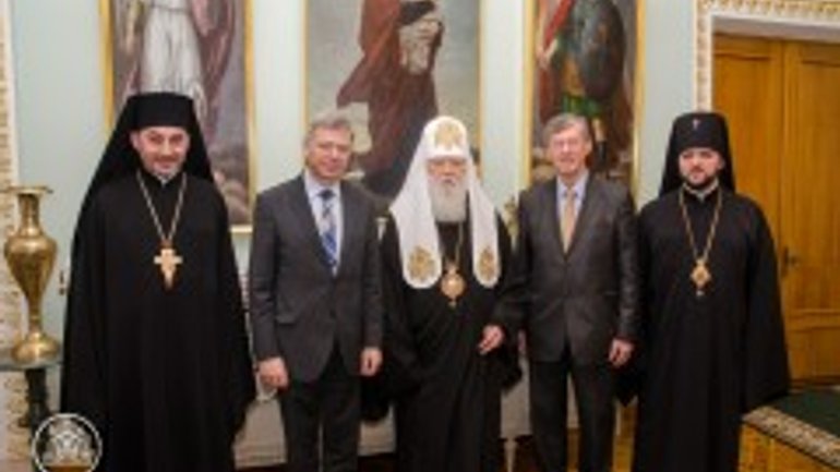 Patriarch Filaret spoke about Ukraine and war with President of Center for Peace and Human Rights in Oslo - фото 1